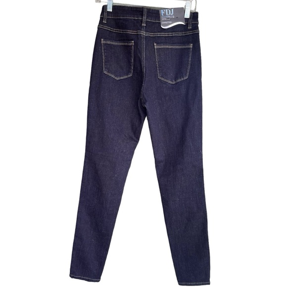 FDJ - French Dressing Jeans
Christina Slim Leg Size 8 - Stretch New With Tags - Picture 12 of 13